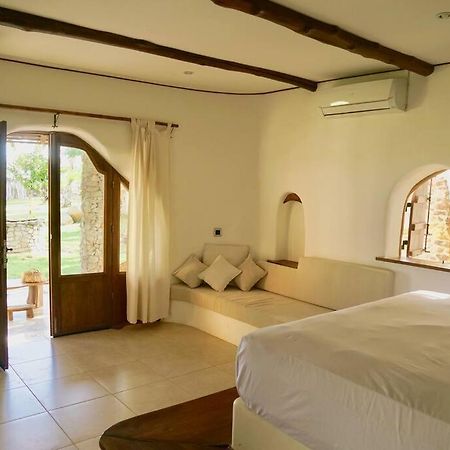 Beach-Front Sumbawa Surf House Lemonga Buitenkant foto